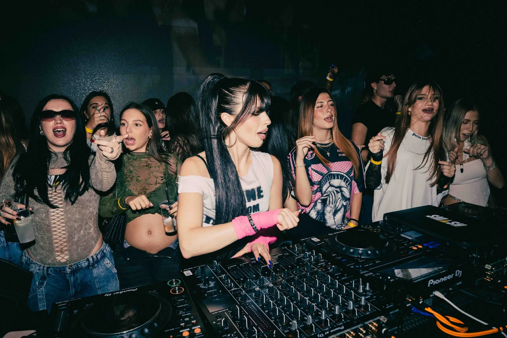 SAB 17.10 SMASH W/ ANTIDOTO & YUNG PIPS — foto 42