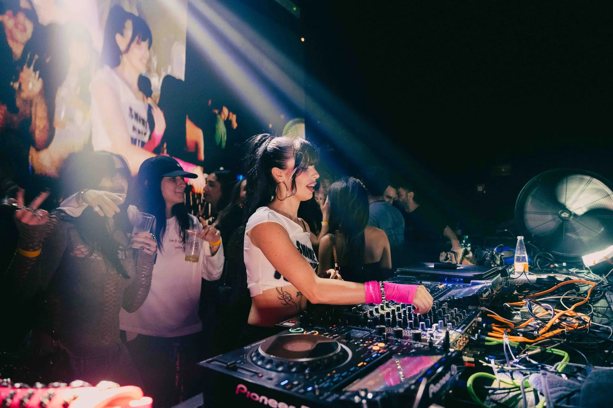 SAB 17.10 SMASH W/ ANTIDOTO & YUNG PIPS — foto 60