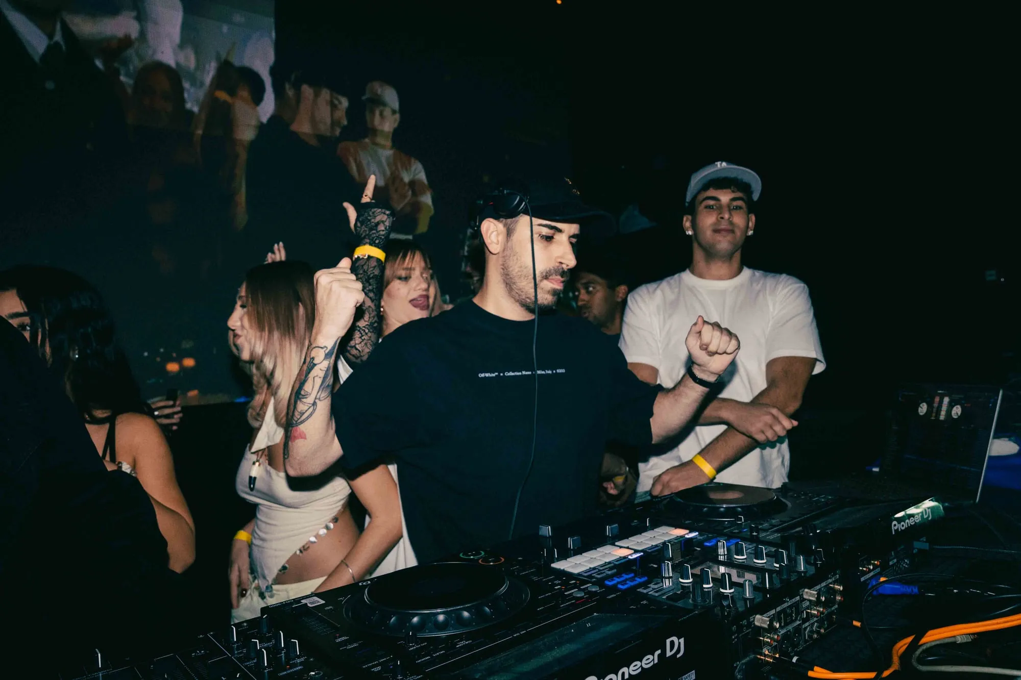 SAB 17.10 SMASH W/ ANTIDOTO & YUNG PIPS — foto 103
