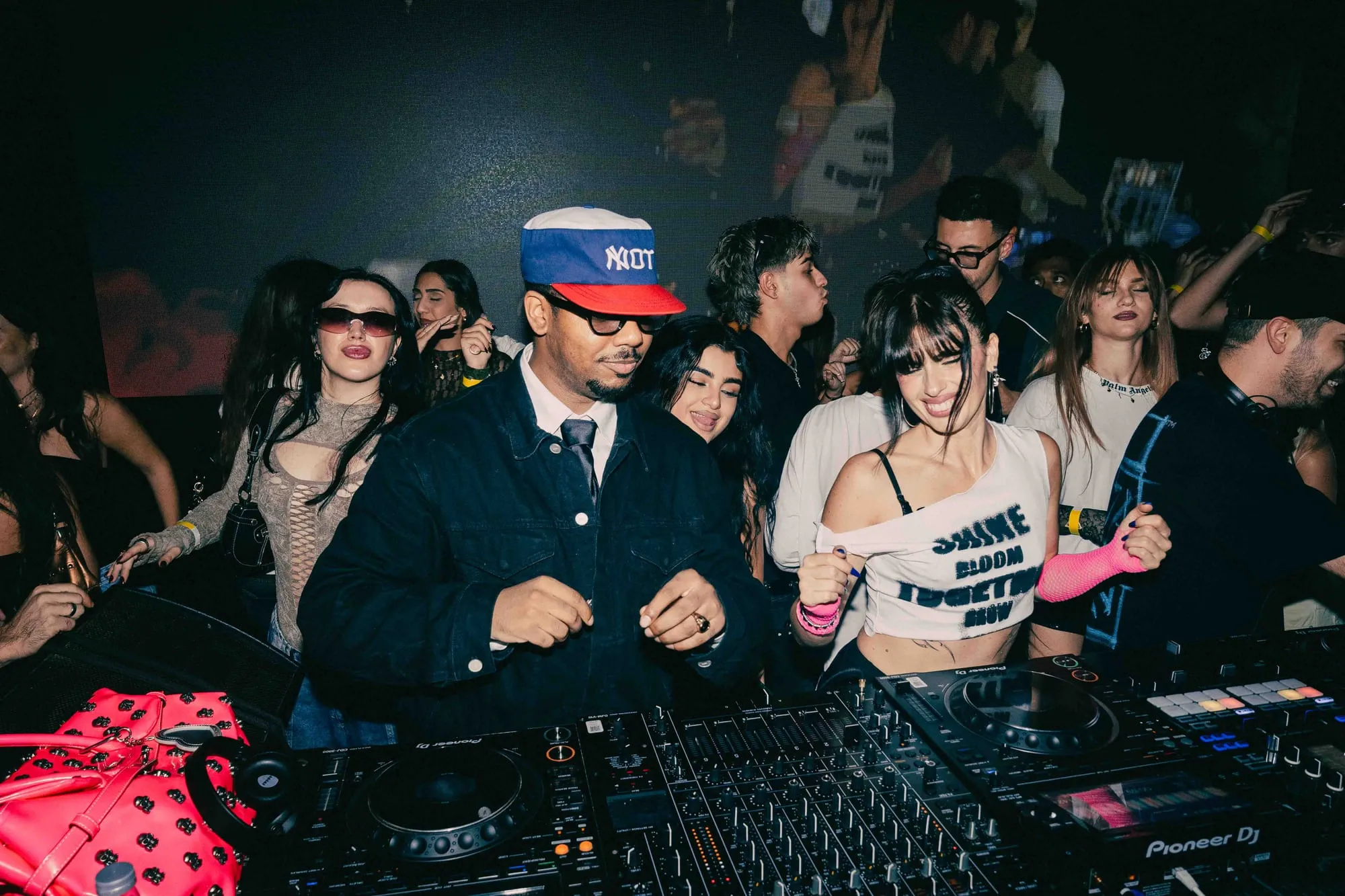 SAB 17.10 SMASH W/ ANTIDOTO & YUNG PIPS — foto 106