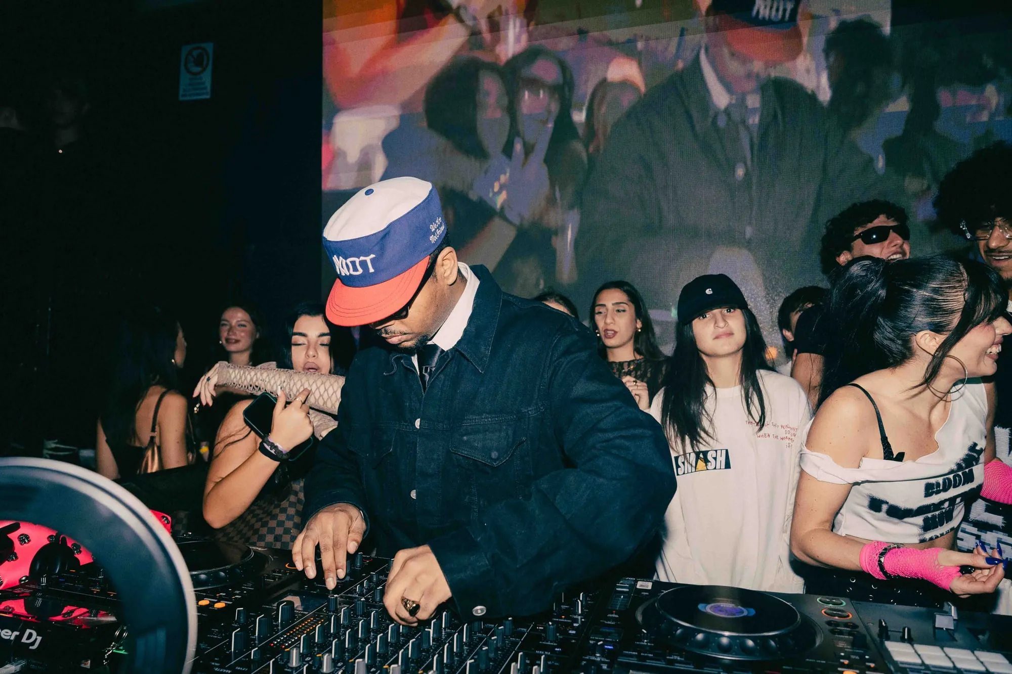 SAB 17.10 SMASH W/ ANTIDOTO & YUNG PIPS — foto 112