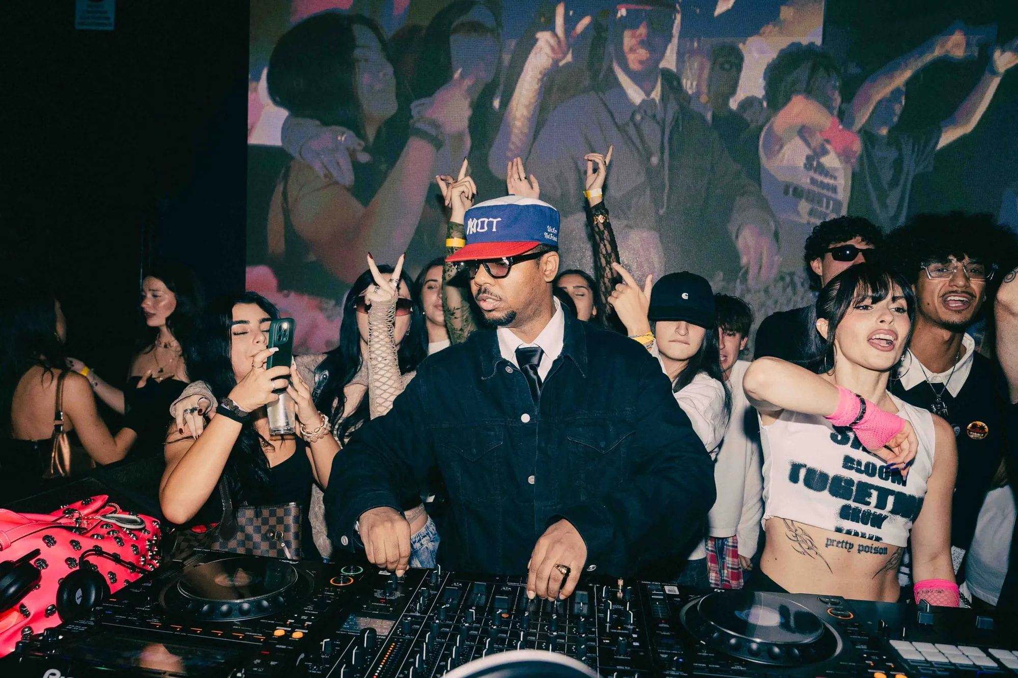 SAB 17.10 SMASH W/ ANTIDOTO & YUNG PIPS — foto 113